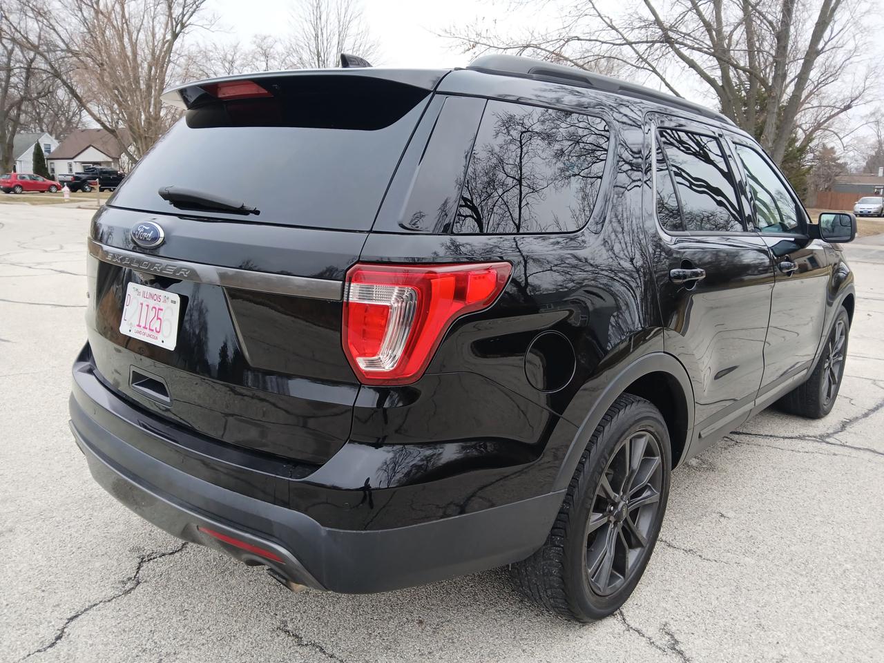 Ford Explorer XLT FWD 2017