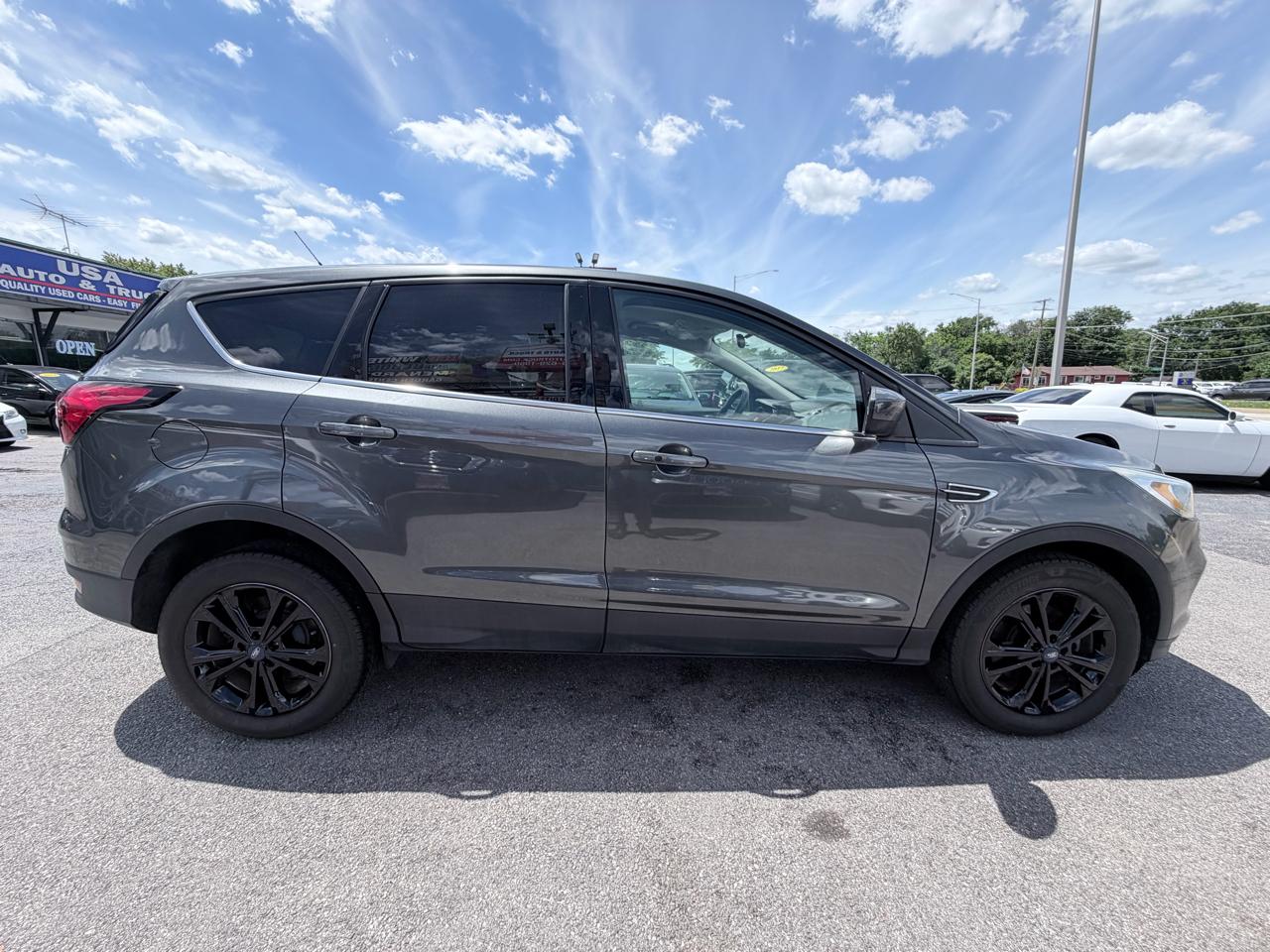 Ford Escape SE FWD 2019