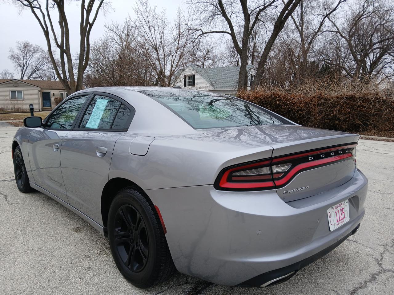 Dodge Charger 4dr Sdn SE RWD 2015