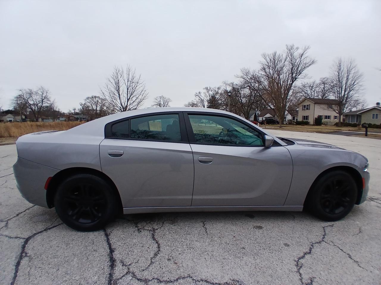 Dodge Charger 4dr Sdn SE RWD 2015
