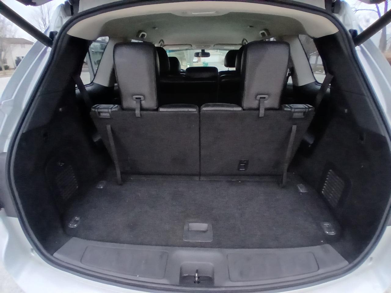 Nissan Pathfinder FWD SL 2019