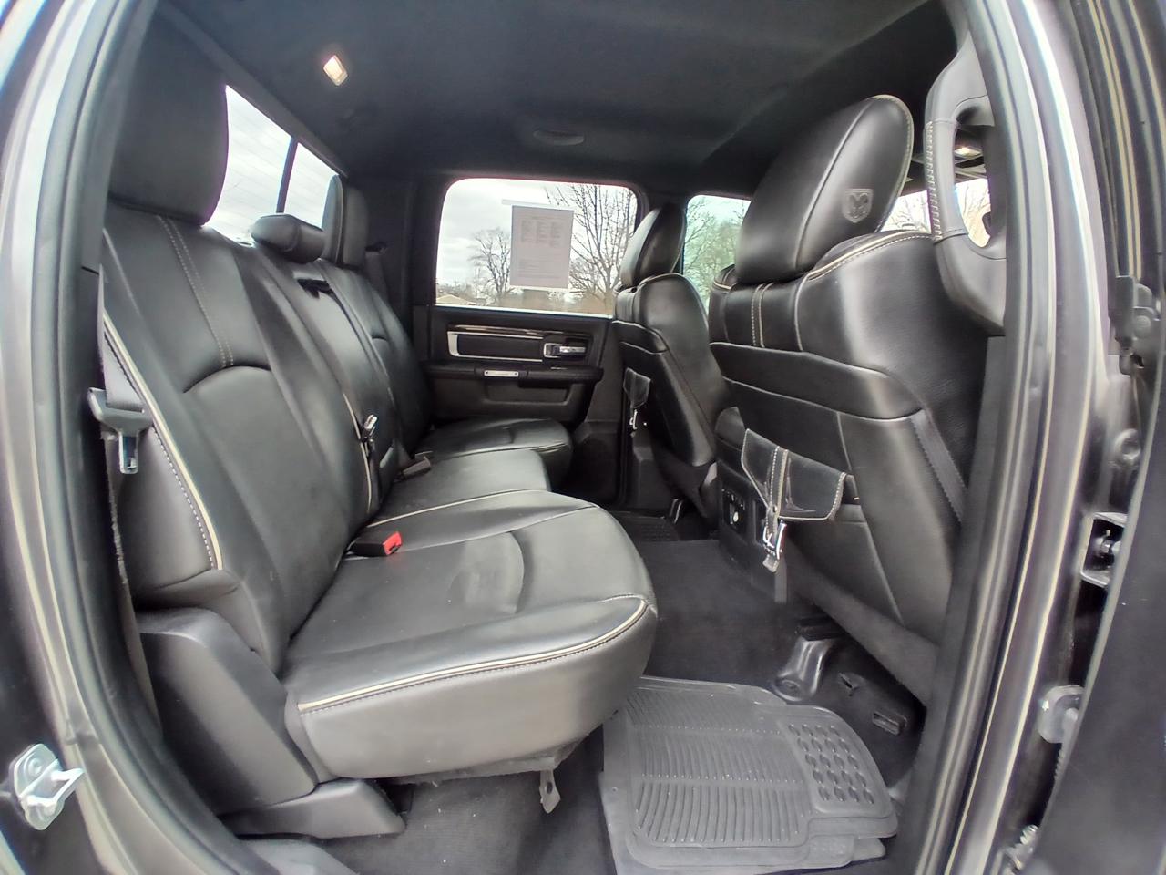 RAM 1500 4WD Crew Cab 140.5" Longhorn Limited 2016