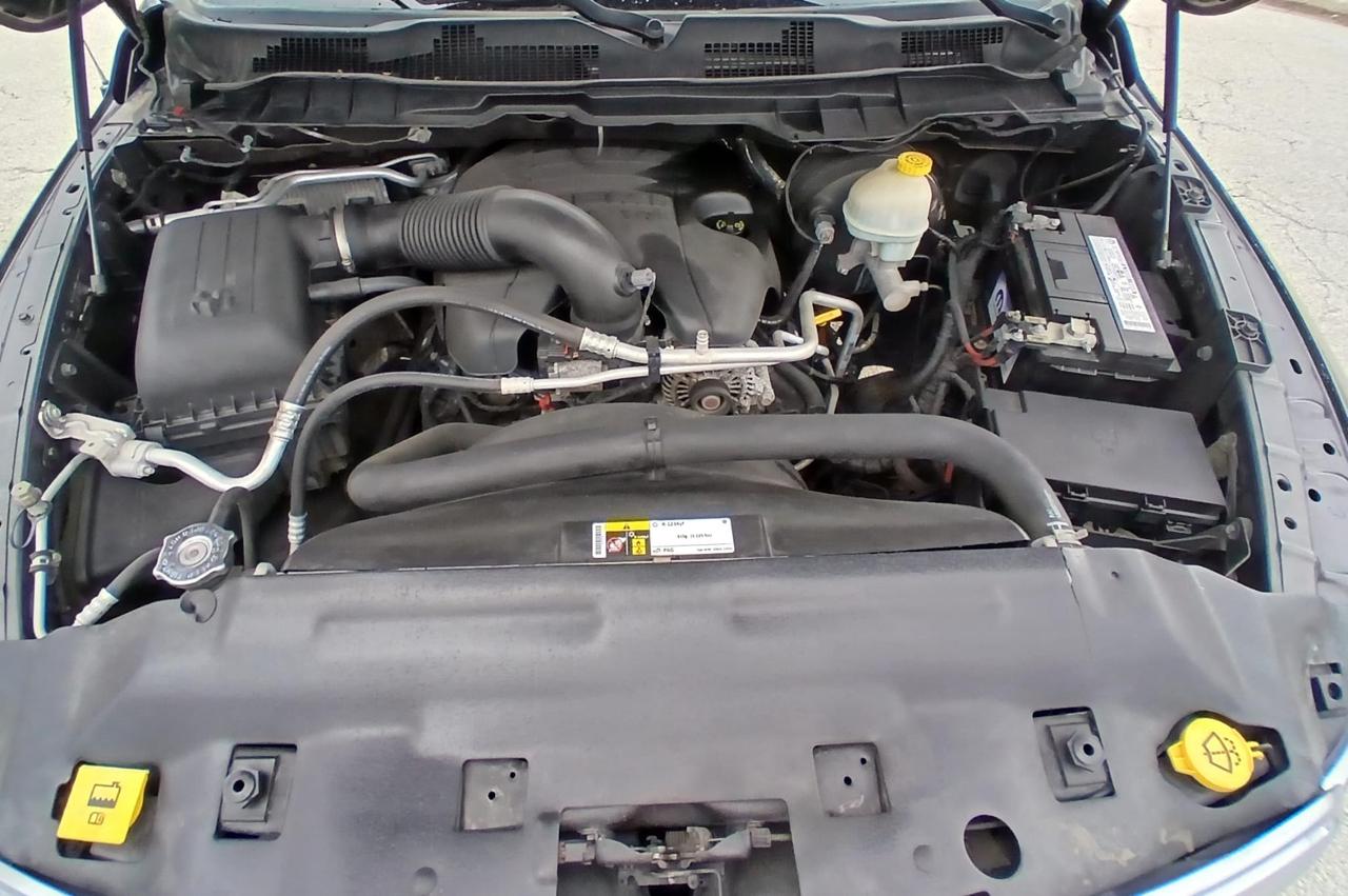 RAM 1500 4WD Crew Cab 140.5" Longhorn Limited 2016