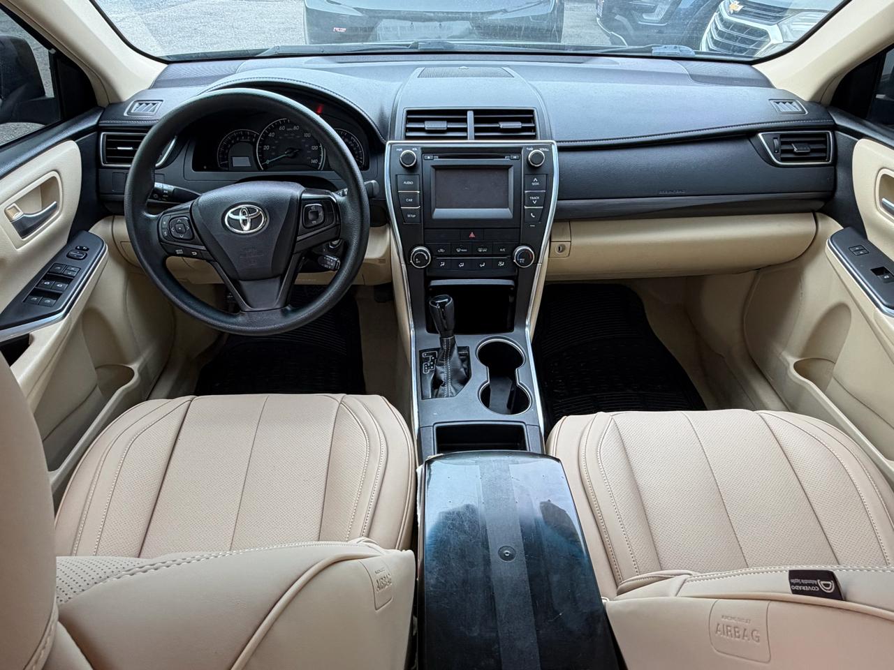 Toyota Camry 4dr Sdn I4 Auto XLE (Natl) 2015