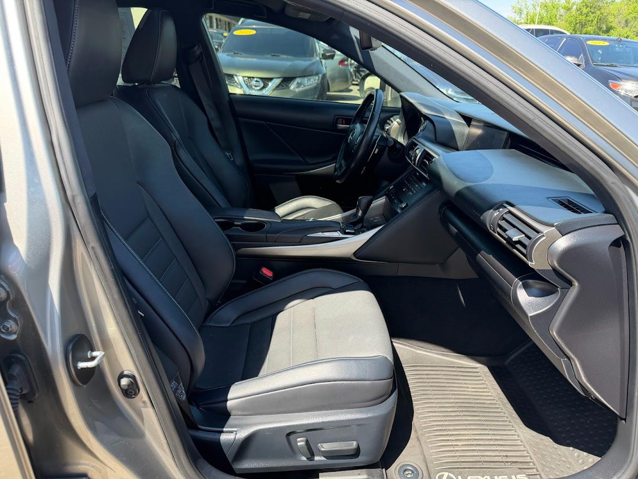 Lexus IS IS 300 AWD 2019