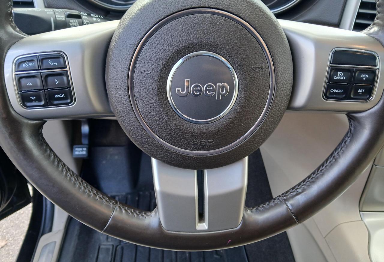 Jeep Grand Cherokee 4WD 4dr Overland 2012