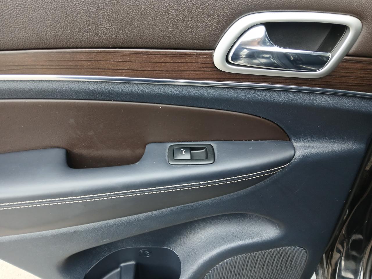 Jeep Grand Cherokee 4WD 4dr Overland 2015