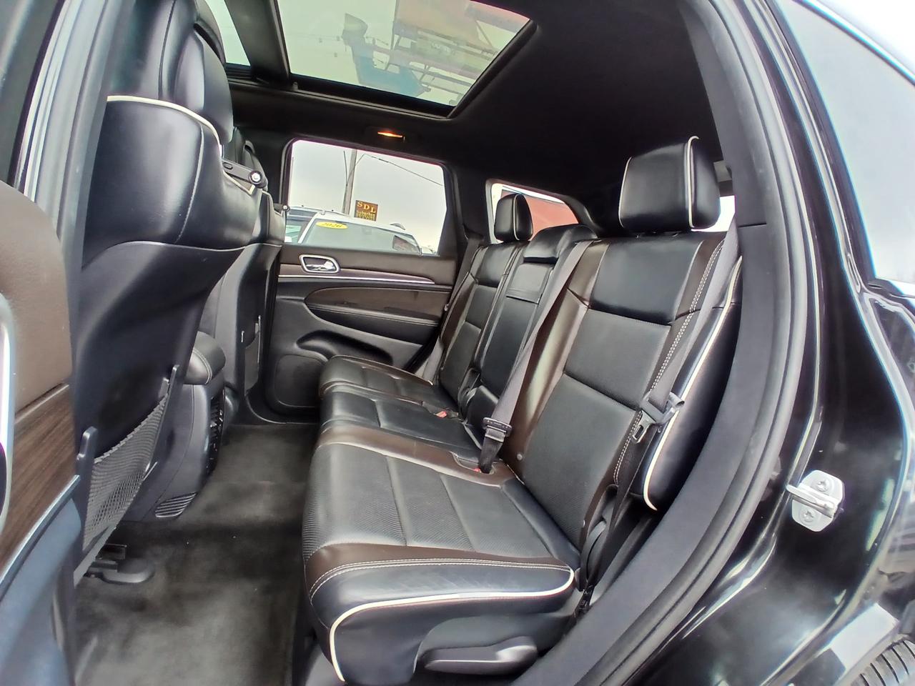 Jeep Grand Cherokee 4WD 4dr Overland 2015