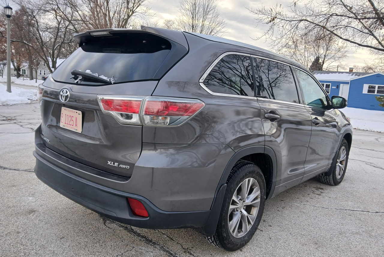 Toyota Highlander AWD 4dr V6 XLE (Natl) 2015