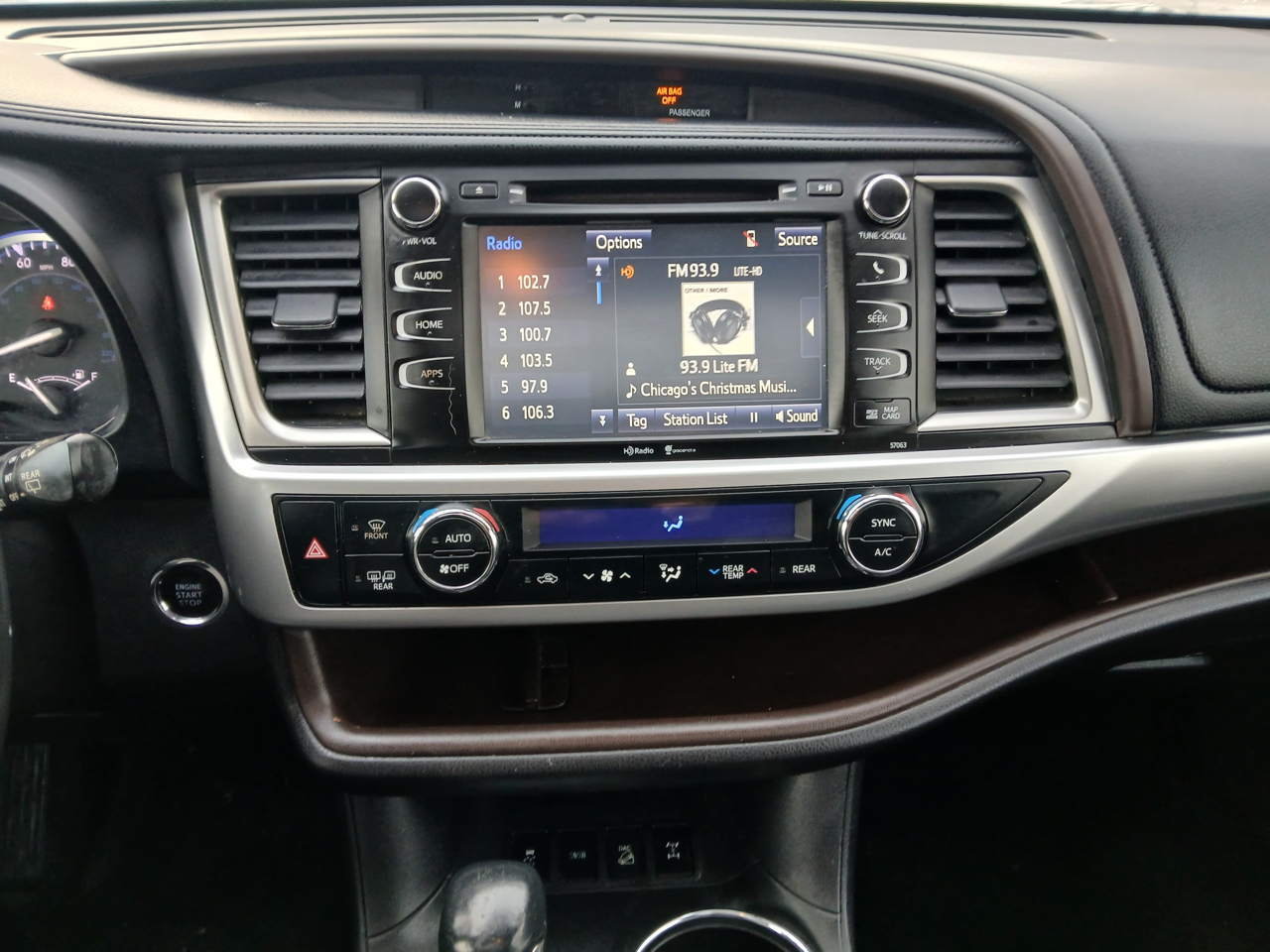 Toyota Highlander AWD 4dr V6 XLE (Natl) 2015