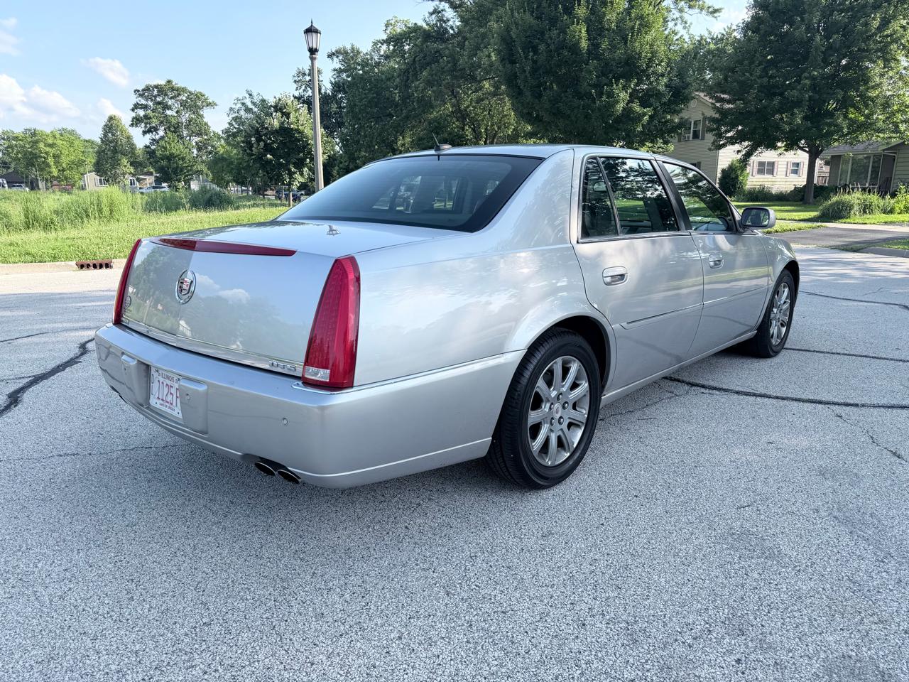 Cadillac DTS 4dr Sdn w/1SC 2008