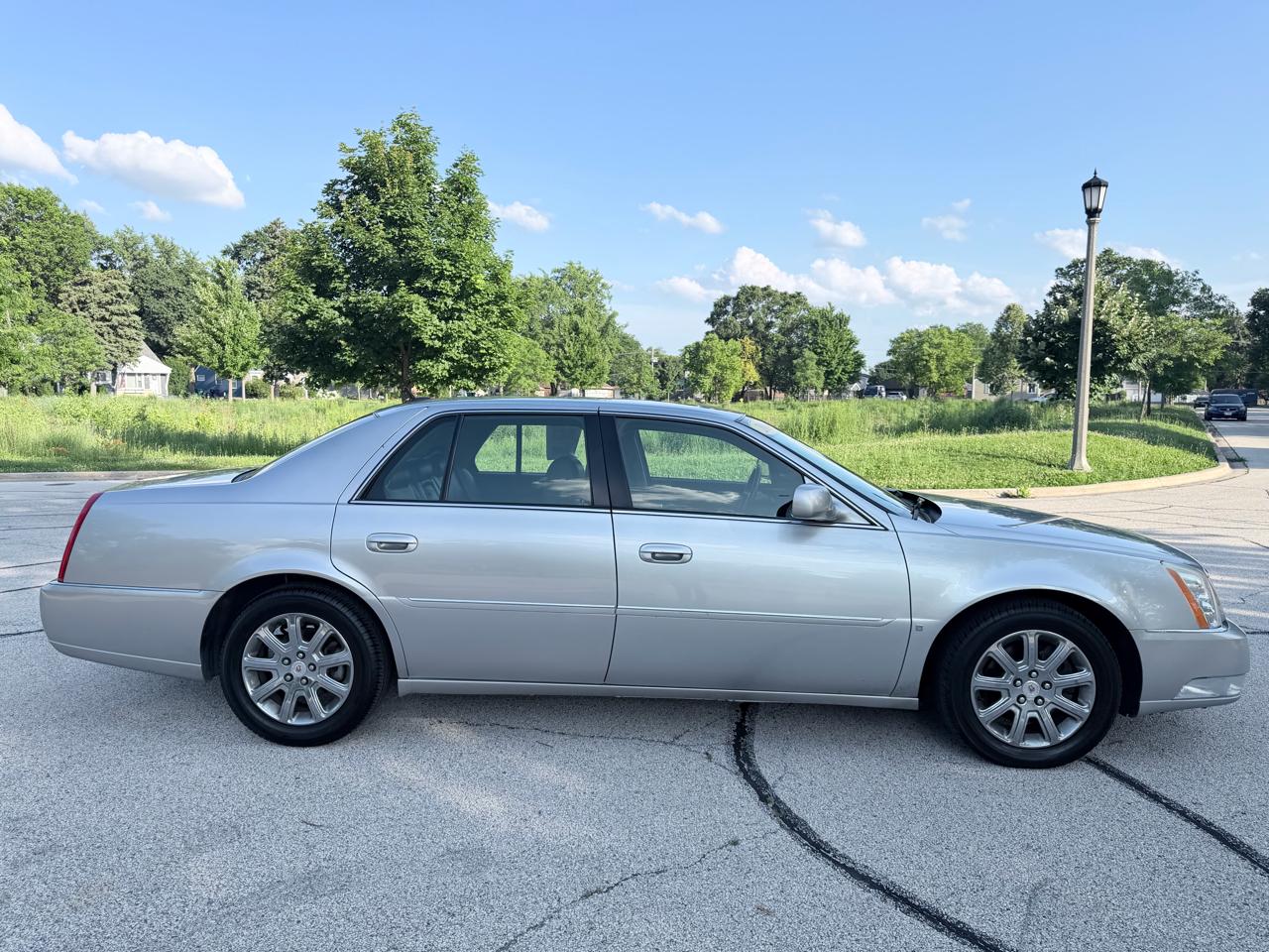 Cadillac DTS 4dr Sdn w/1SC 2008