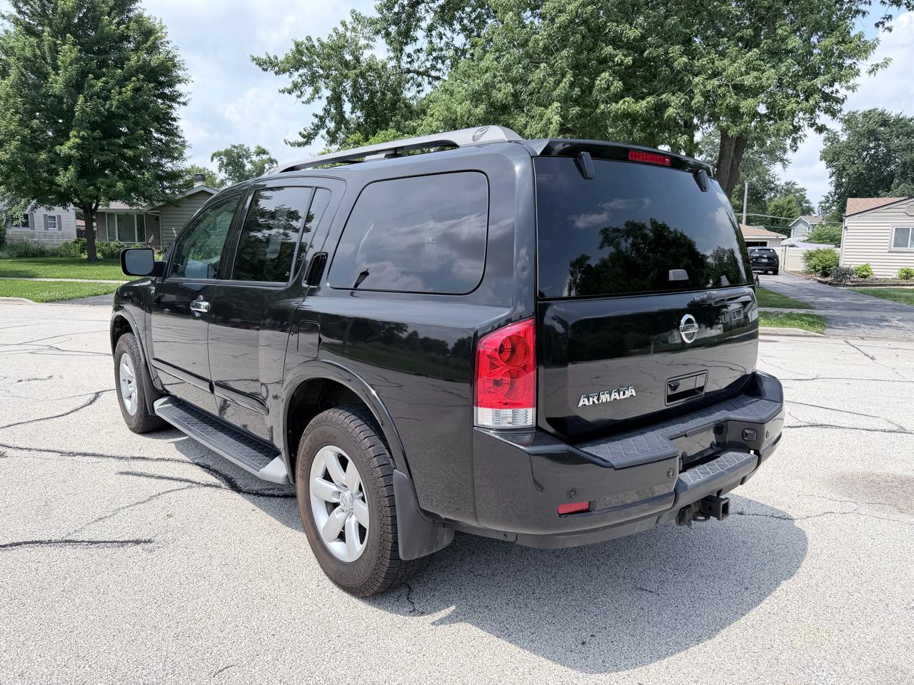 Nissan Armada 4WD 4dr SV 2014