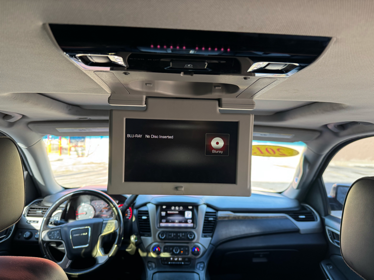 GMC Yukon XL 4WD 4dr Denali 2015