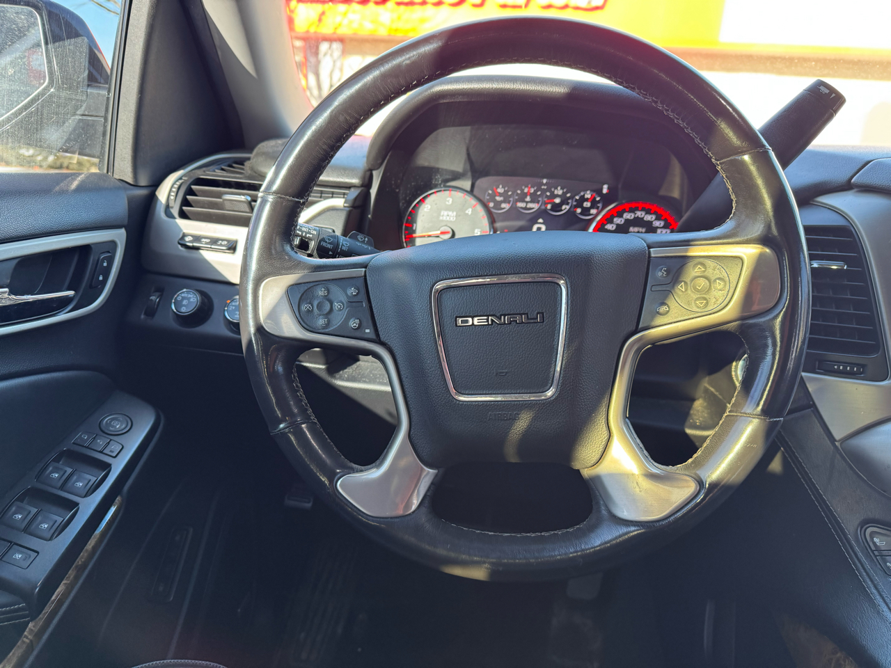 GMC Yukon XL 4WD 4dr Denali 2015