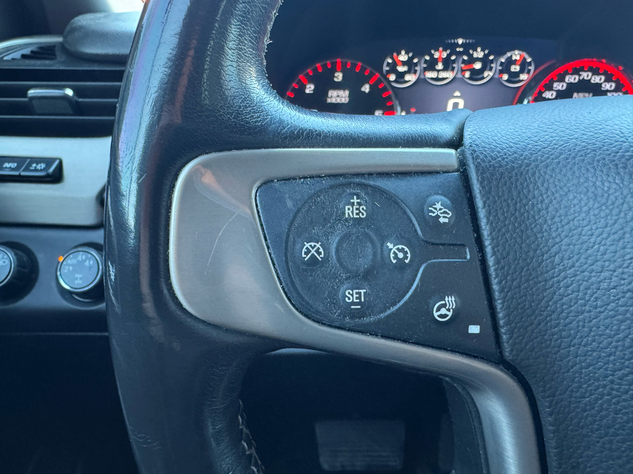 GMC Yukon XL 4WD 4dr Denali 2015