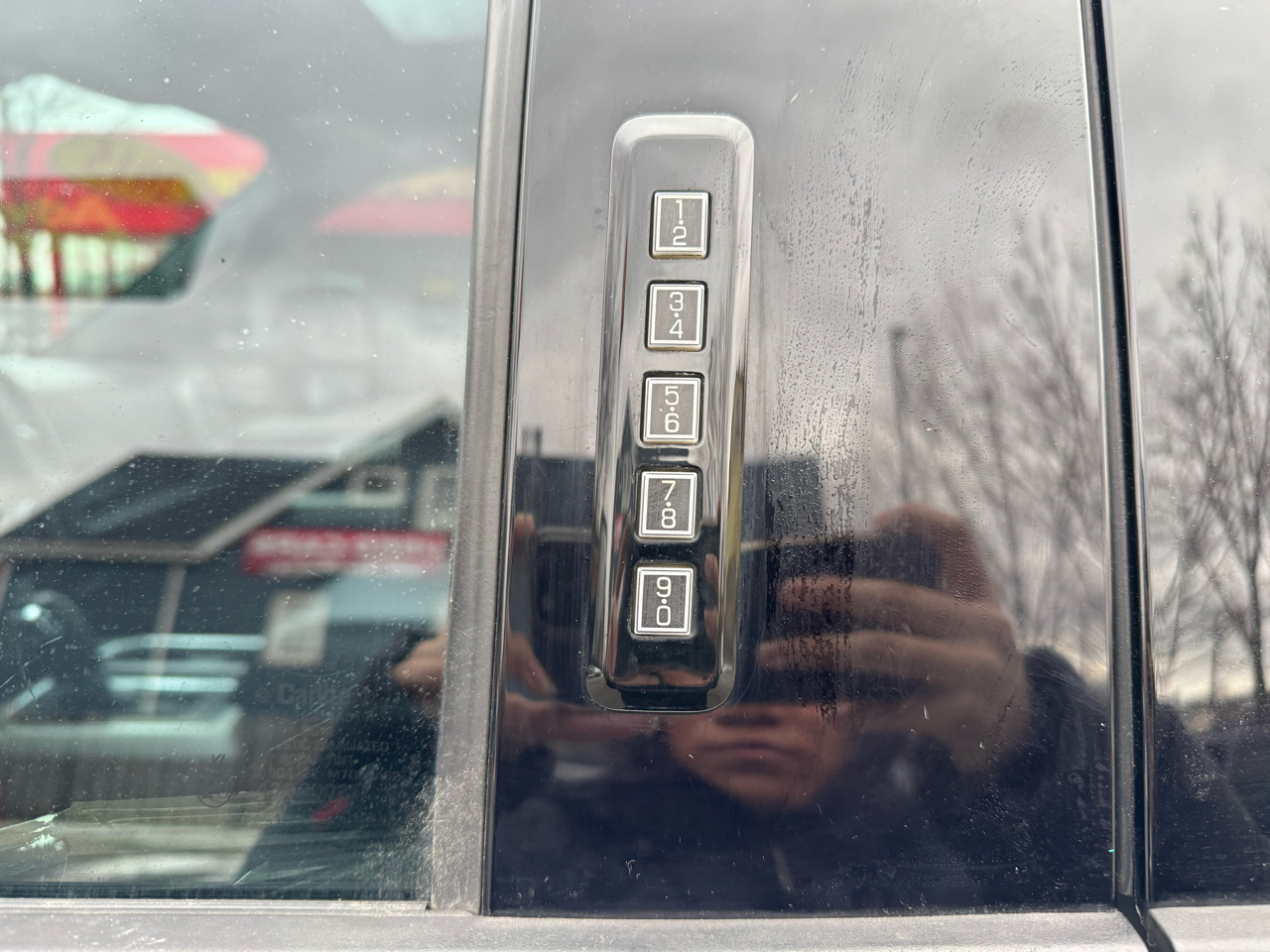 Ford F-150 4WD SuperCrew 157" Lariat w/HD Payload Pkg 2015