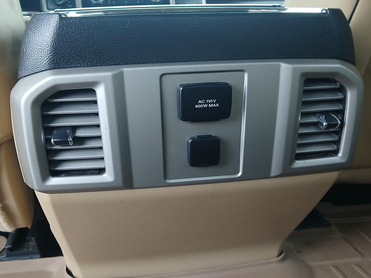 Ford F-150 4WD SuperCrew 145" Lariat 2016