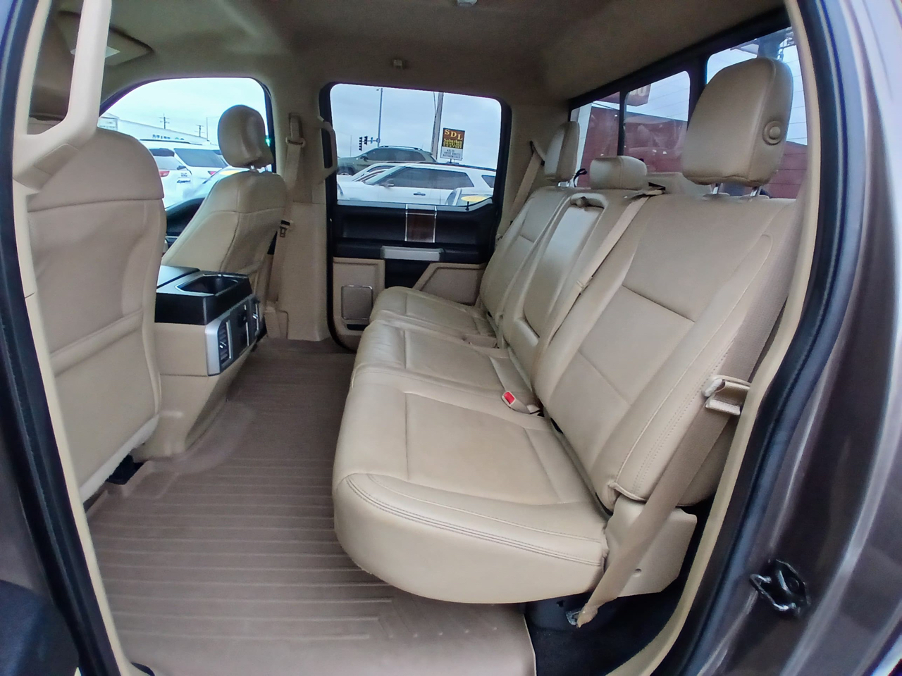 Ford F-150 4WD SuperCrew 145" Lariat 2016