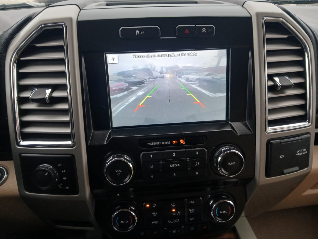 Ford F-150 4WD SuperCrew 145" Lariat 2016