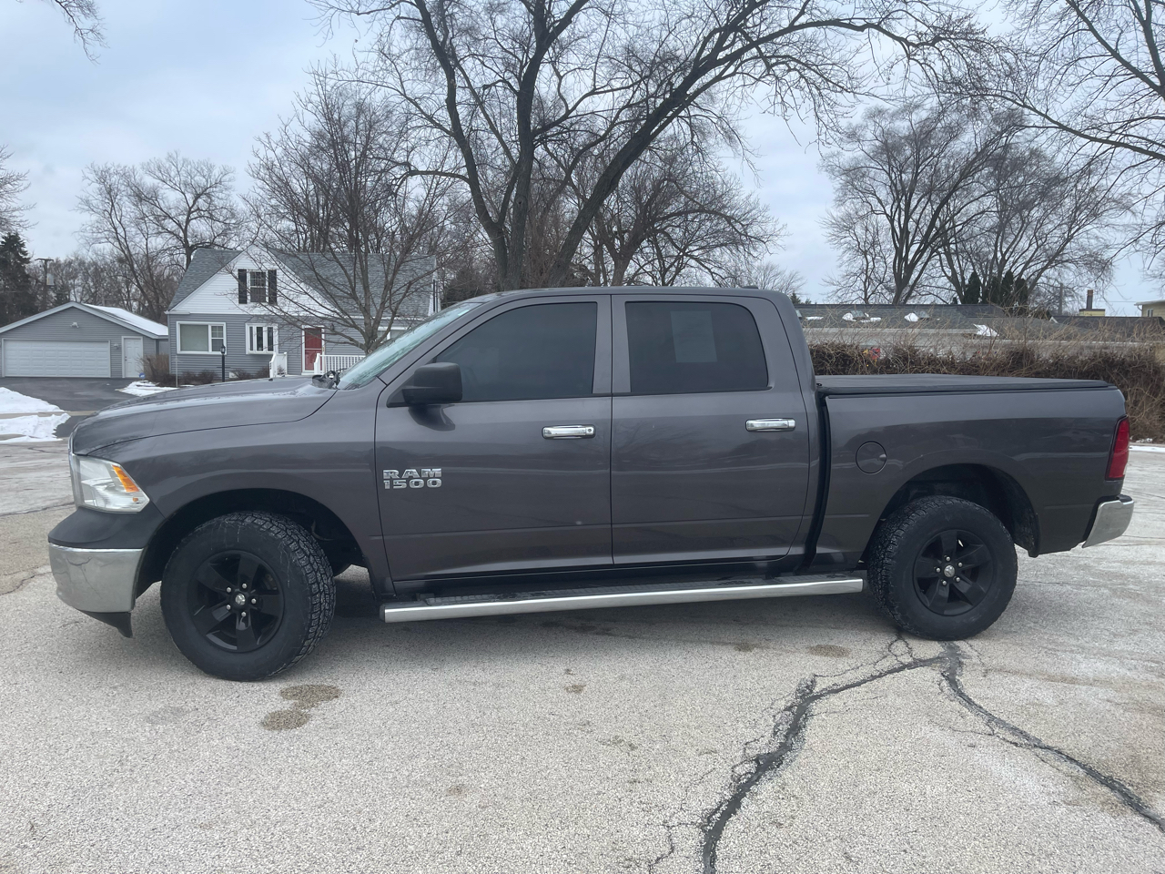 RAM 1500 4WD Crew Cab 140.5" Tradesman 2015