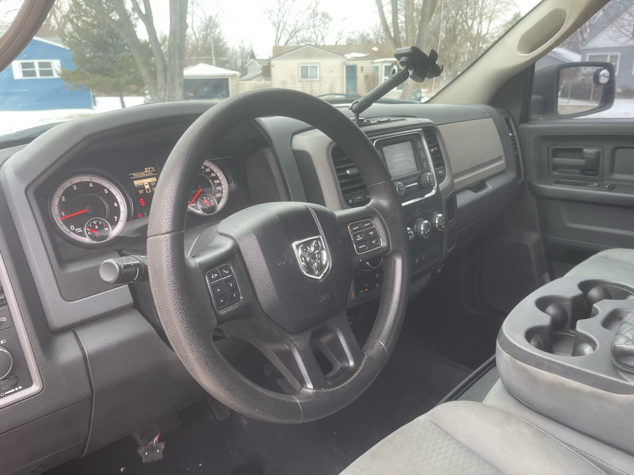 RAM 1500 4WD Crew Cab 140.5" Tradesman 2015