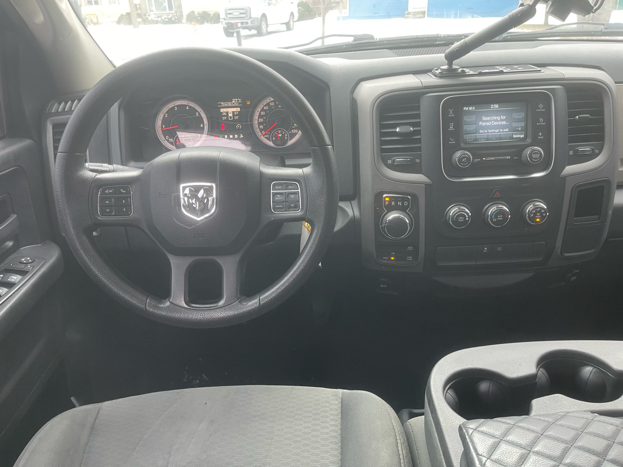 RAM 1500 4WD Crew Cab 140.5" Tradesman 2015