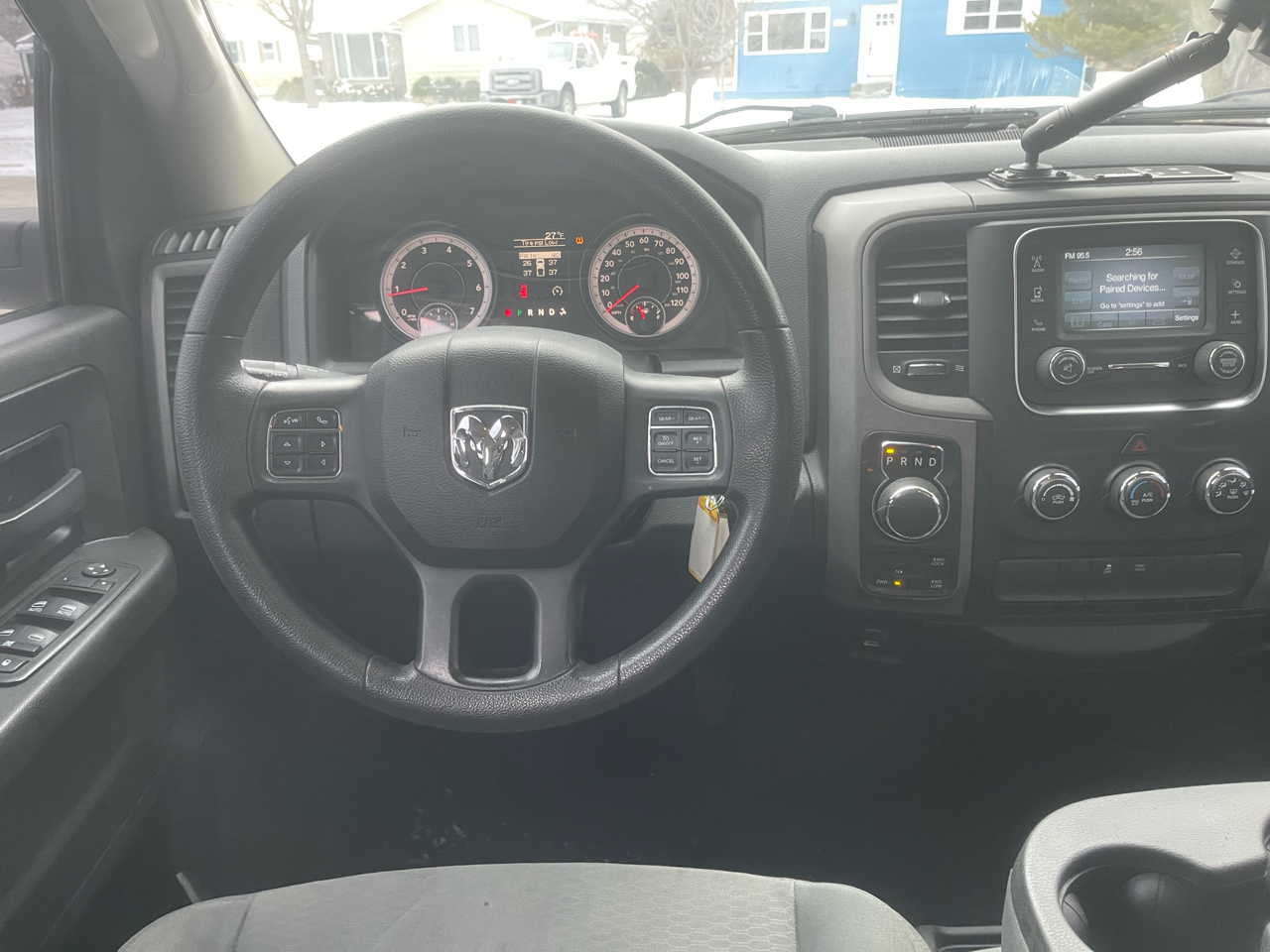 RAM 1500 4WD Crew Cab 140.5" Tradesman 2015