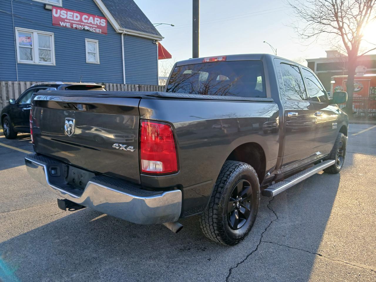 RAM 1500 4WD Crew Cab 140.5" Tradesman 2015
