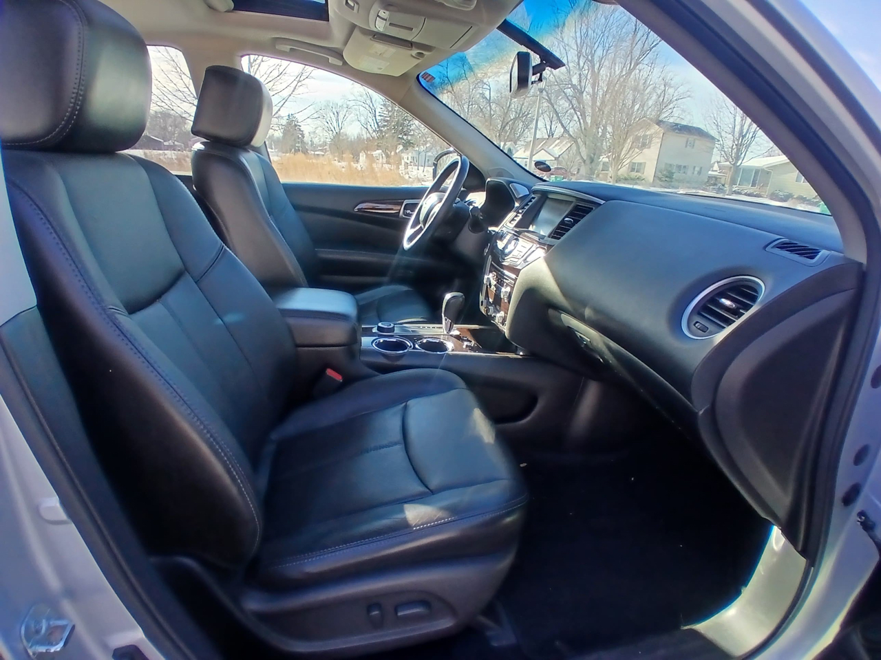 Nissan Pathfinder 4WD 4dr Platinum 2013