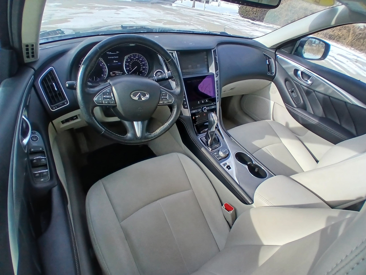 Infiniti Q50 4dr Sdn 2.0t Premium AWD 2016