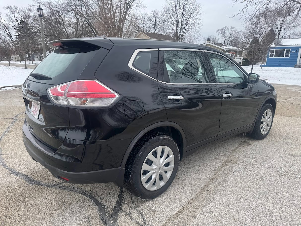 Nissan Rogue FWD 4dr S 2015