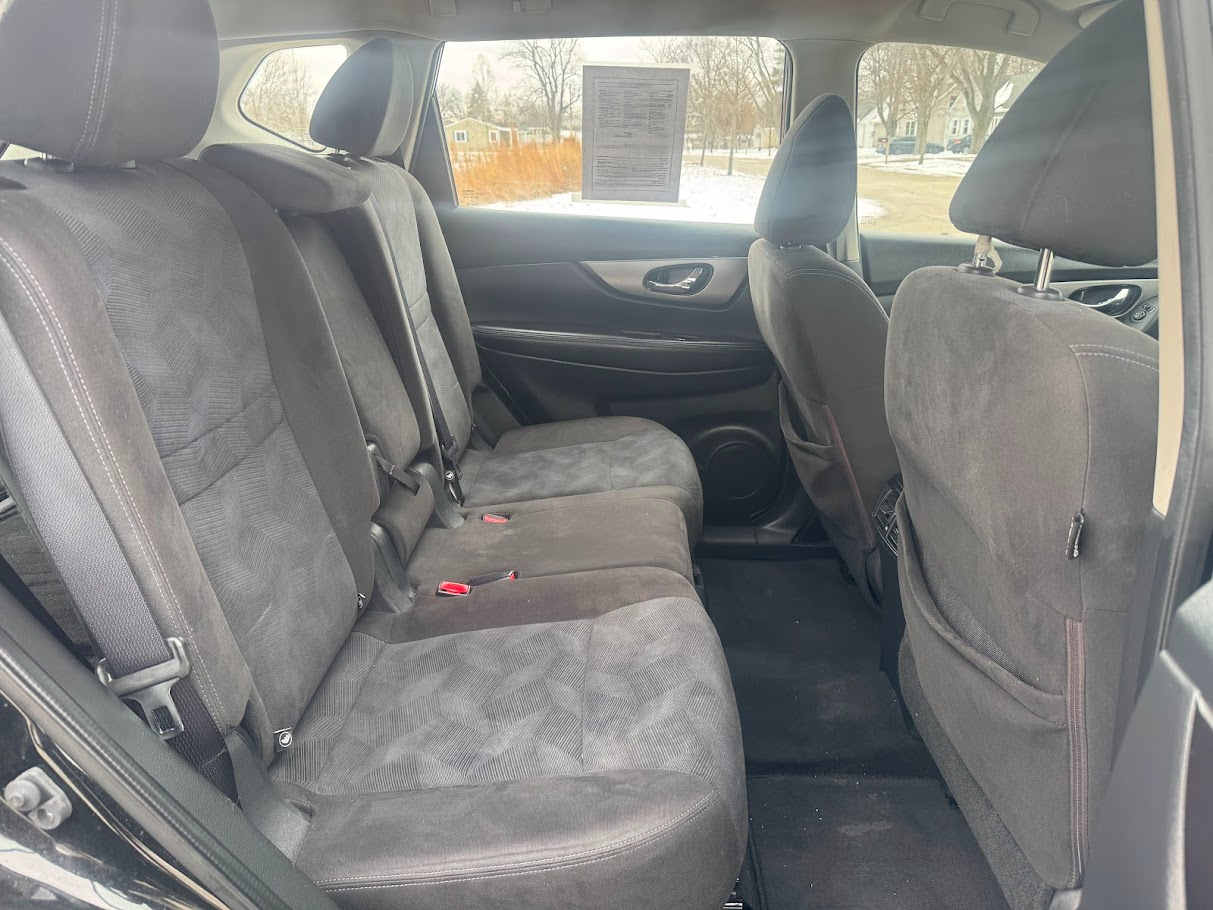 Nissan Rogue FWD 4dr S 2015