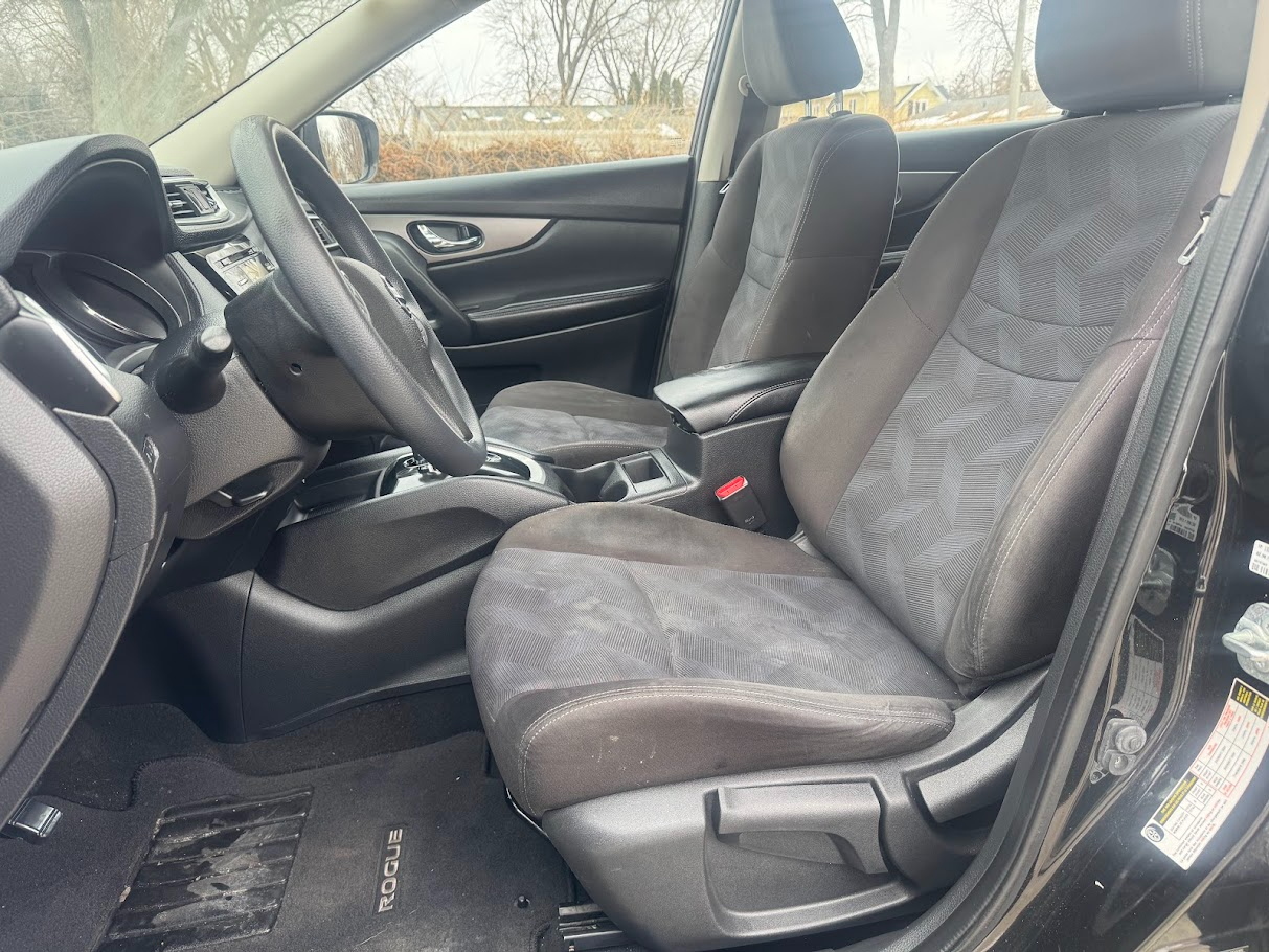 Nissan Rogue FWD 4dr S 2015