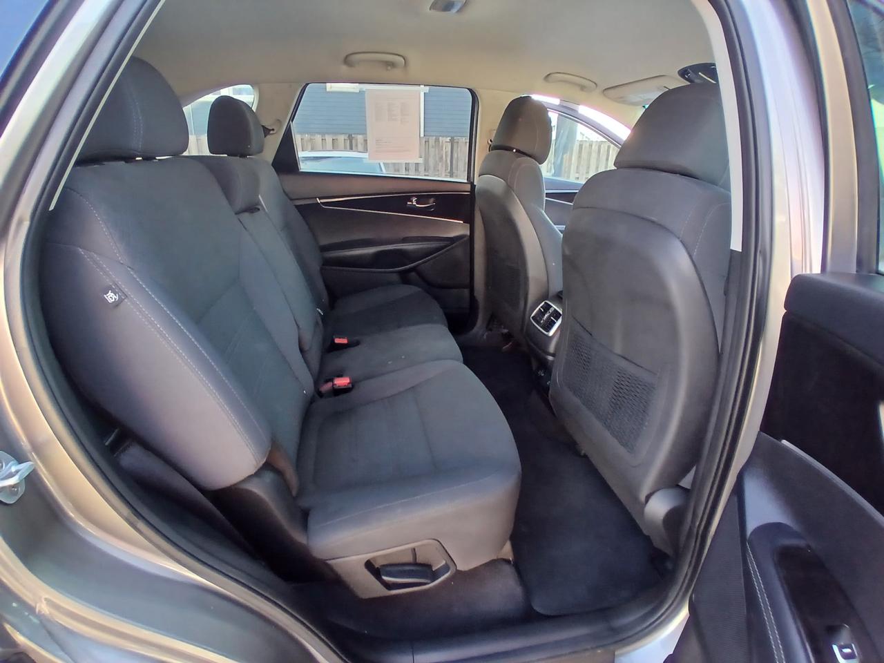Kia Sorento LX FWD 2017
