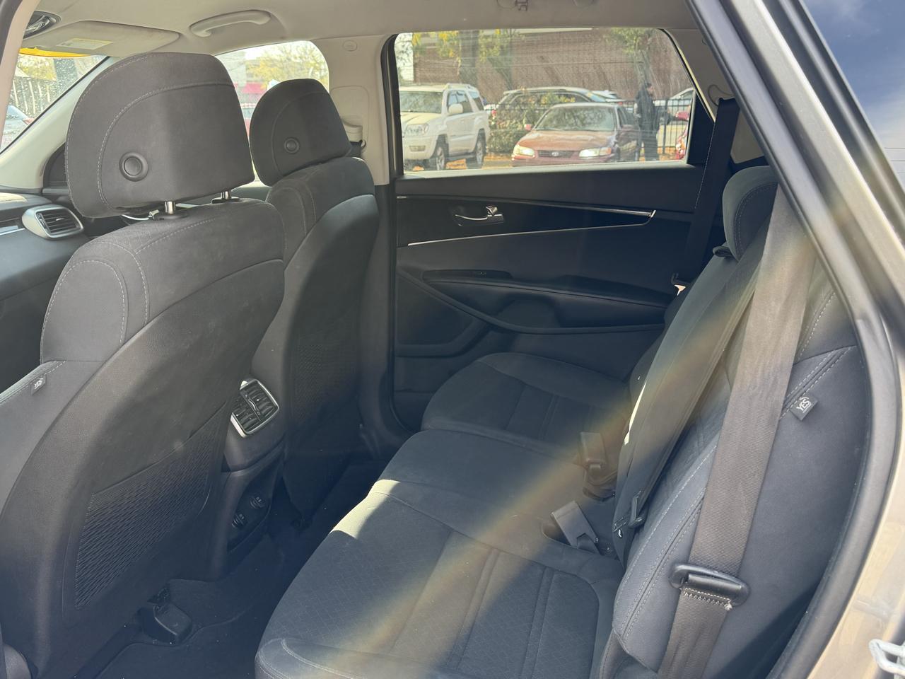 Kia Sorento LX FWD 2017
