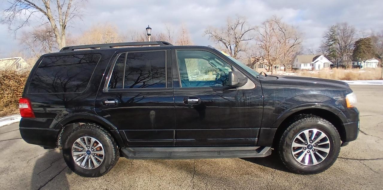 Ford Expedition XLT 2017