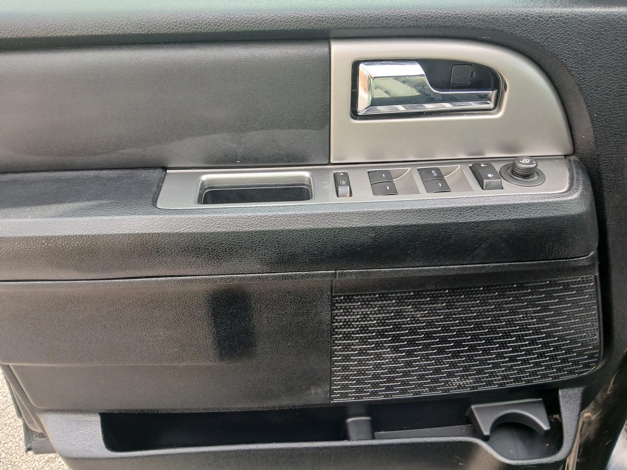 Ford Expedition XLT 2017