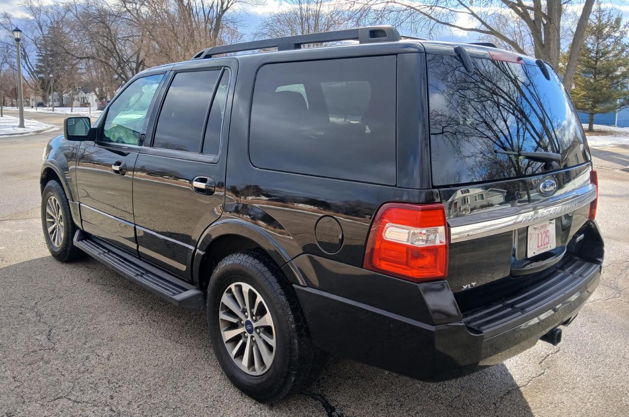 Ford Expedition XLT 2017