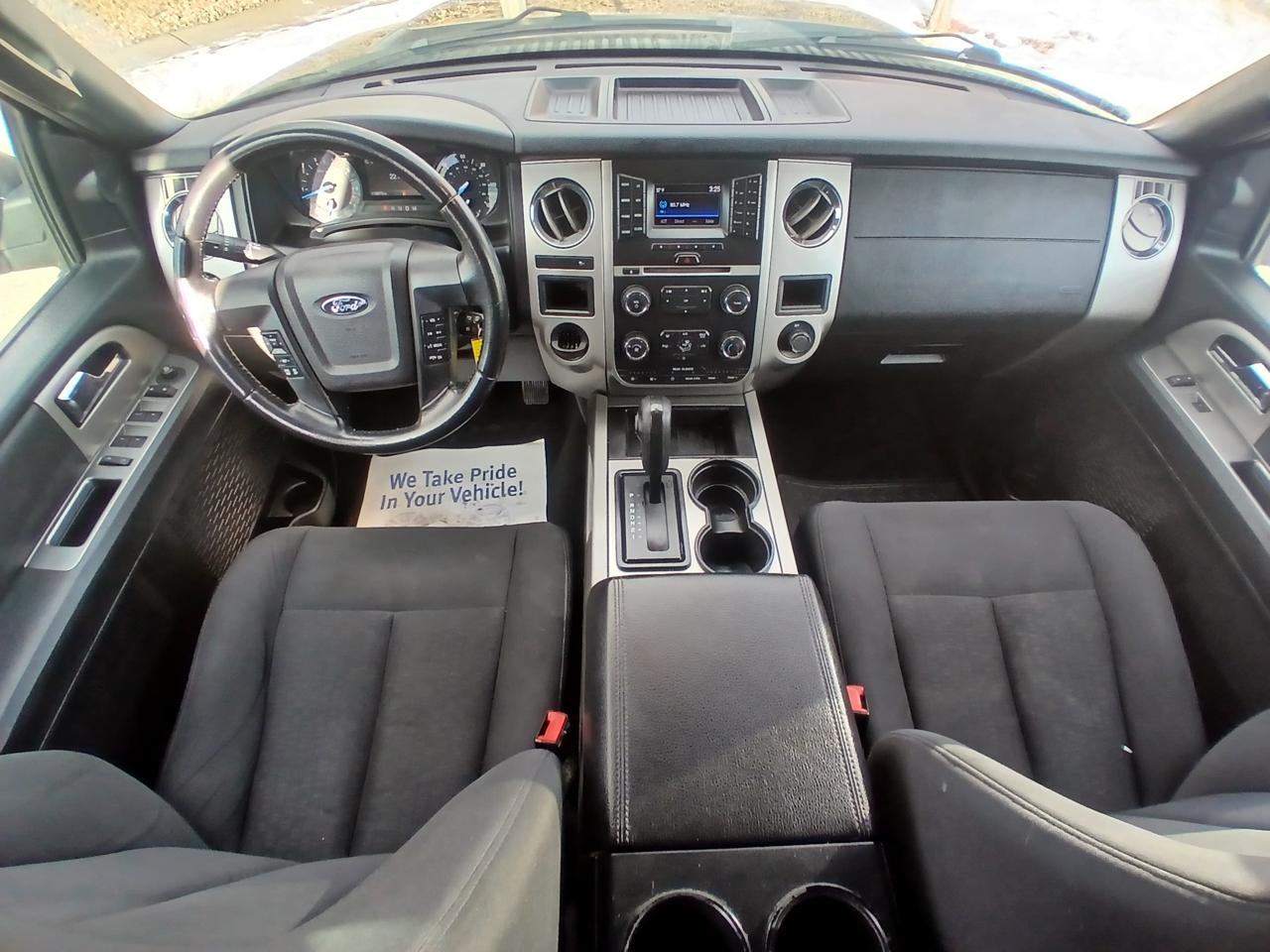 Ford Expedition XLT 2017