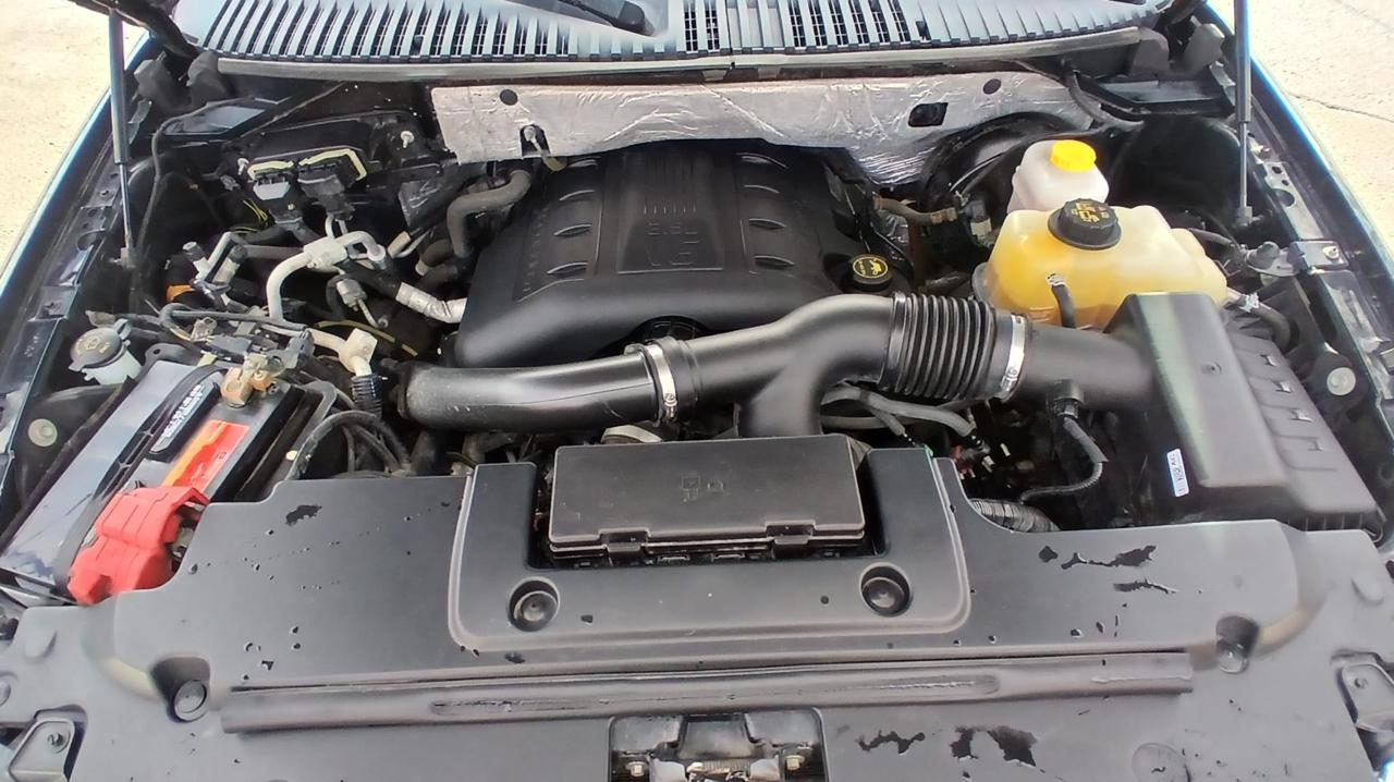 Ford Expedition XLT 2017