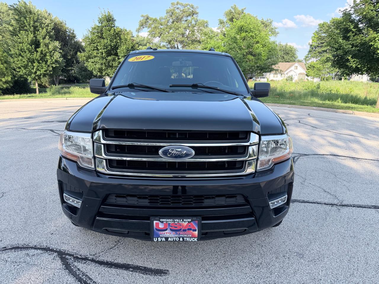 Ford Expedition XLT 2017