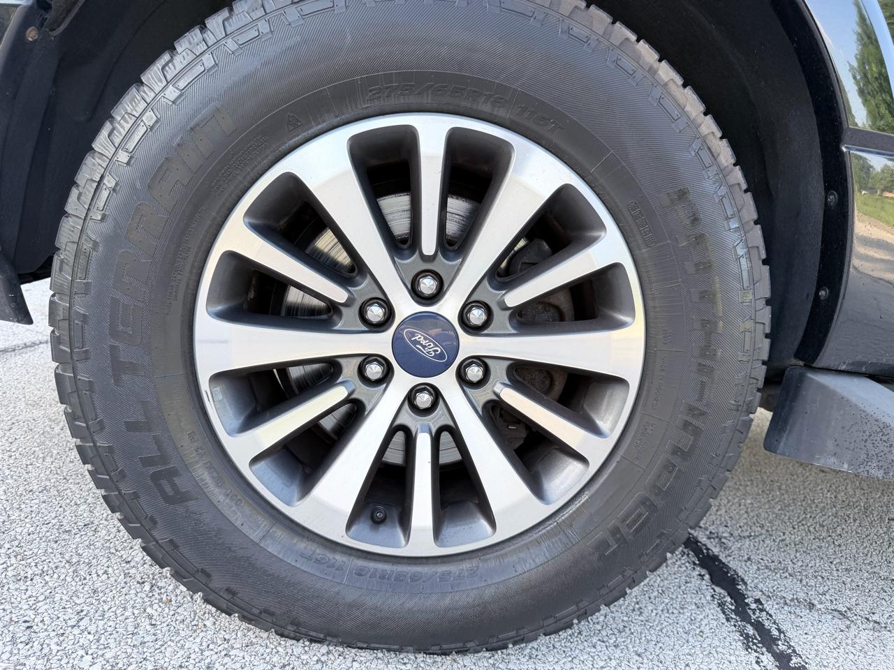 Ford Expedition XLT 2017