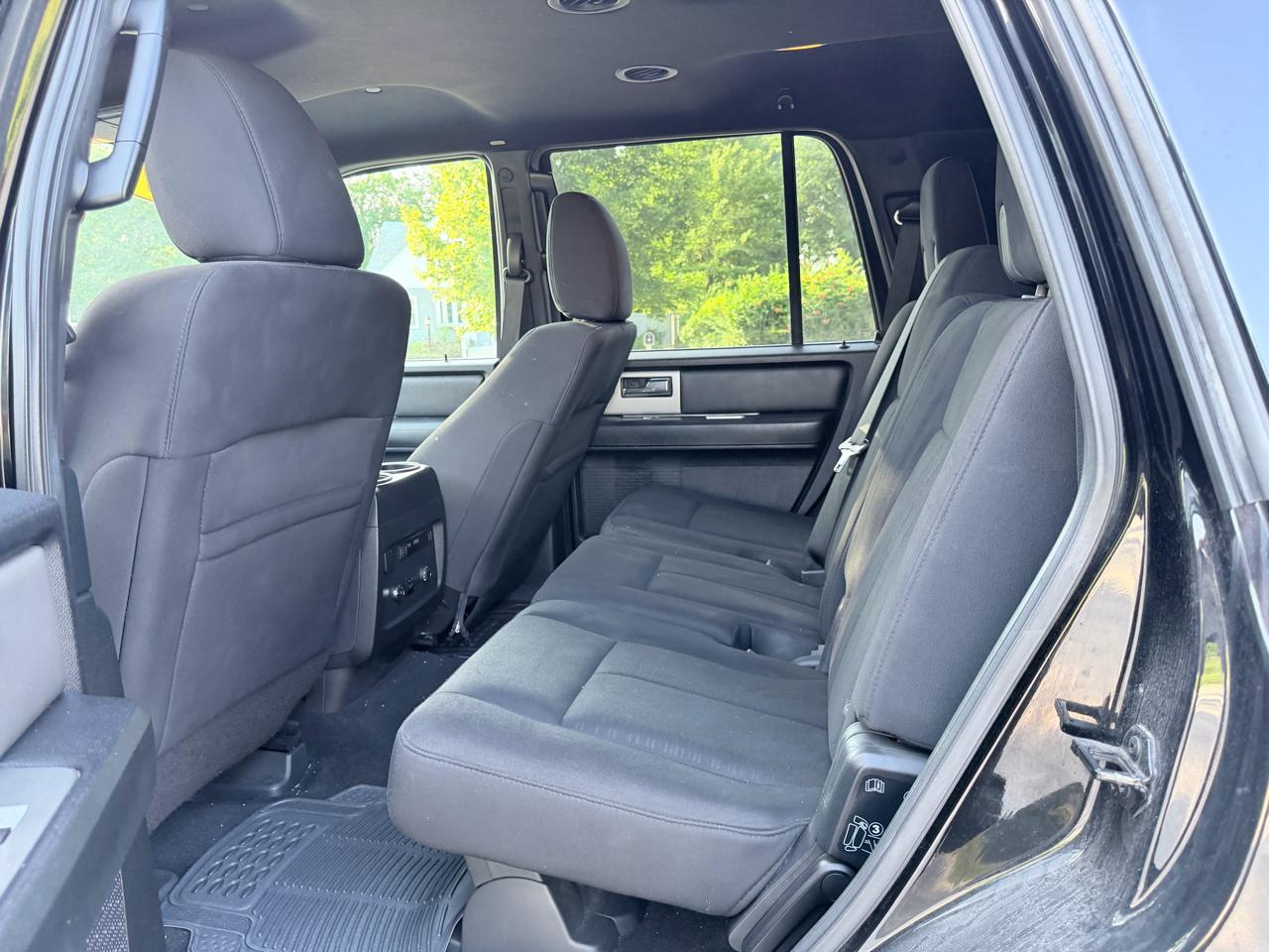 Ford Expedition XLT 2017