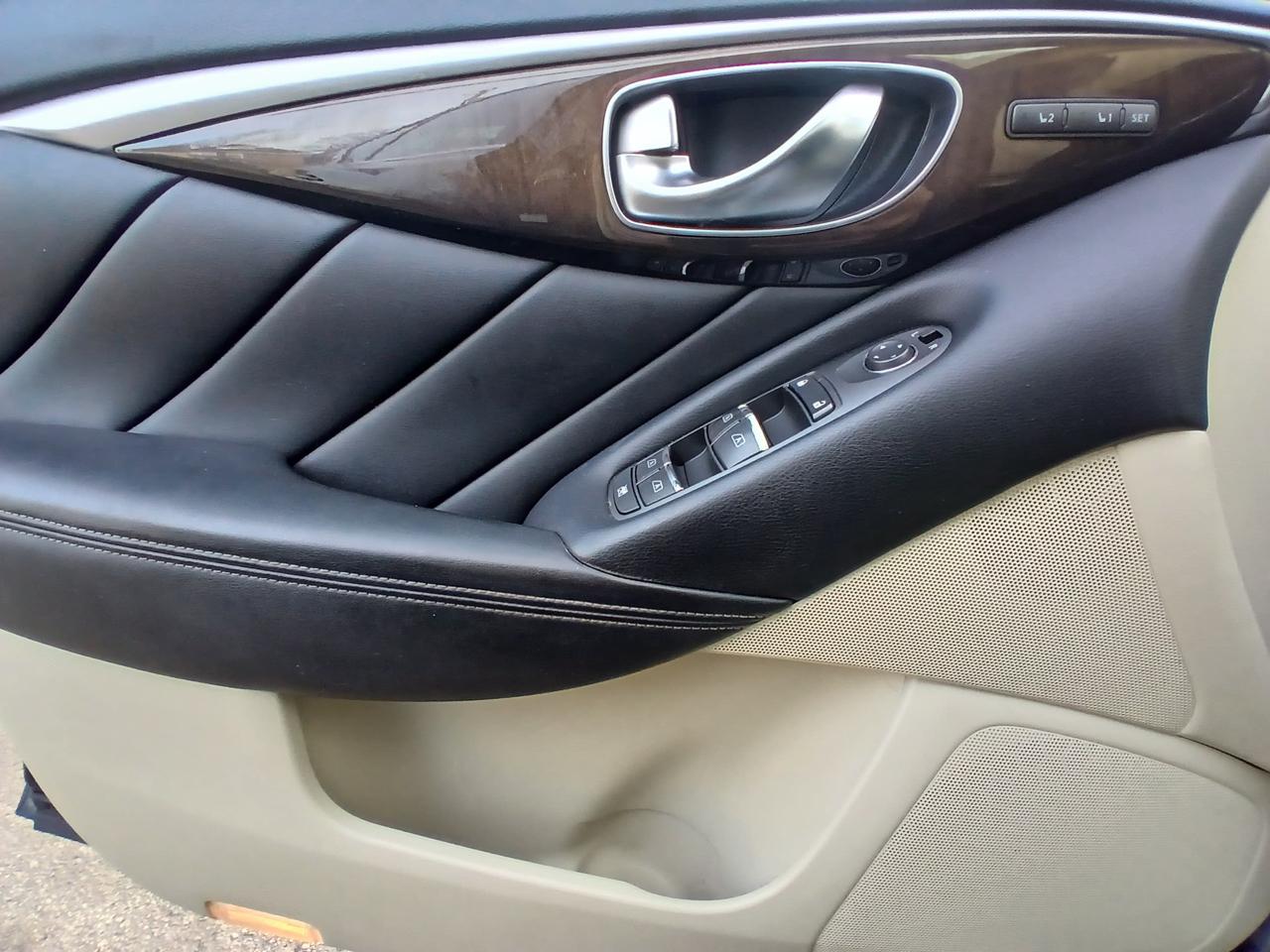 Infiniti Q50 4dr Sdn Premium AWD 2014