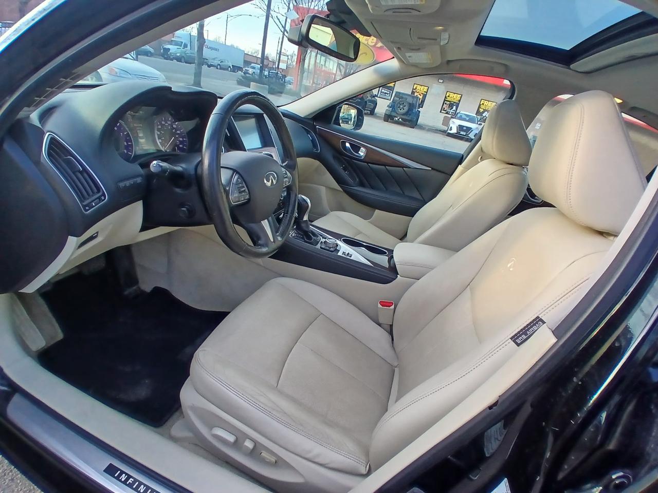 Infiniti Q50 4dr Sdn Premium AWD 2014