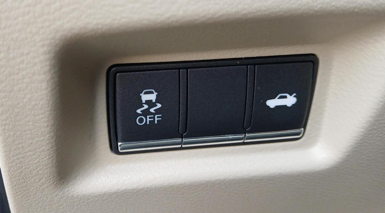 Infiniti Q50 4dr Sdn Premium AWD 2014