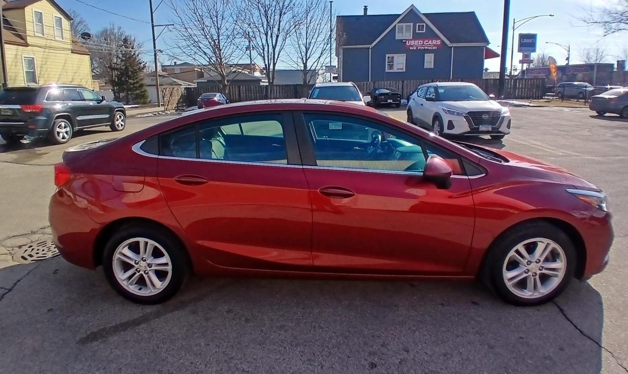 Chevrolet Cruze 4dr Sdn 1.4L LT w/1SD 2017