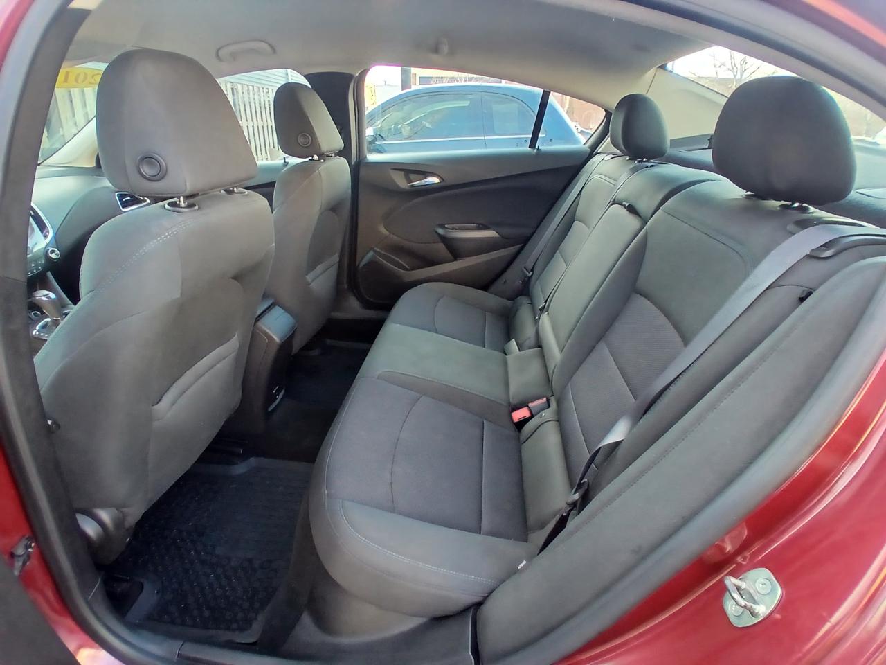 Chevrolet Cruze 4dr Sdn 1.4L LT w/1SD 2017