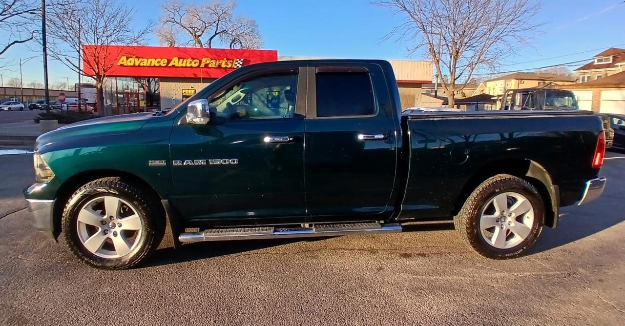 RAM 1500 2WD Quad Cab 140.5" Big Horn 2011